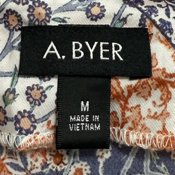 Amy Byer Crop Top Women's M Boho Patchwork Floral Cami Tank Hi Low - Picture 3 of 6